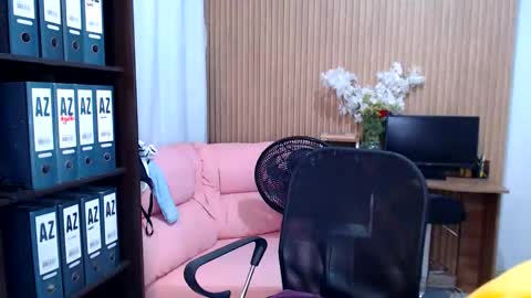 Snapshot of salome_010 chatting on 05.28.26 Salome online show from 05.28.26