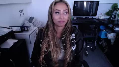 salome_drasin online show from 02.28.26