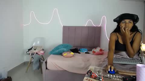 Snapshot of salome_horny3 chatting on 02.05.26 salome_horny3 online show from 02.05.26