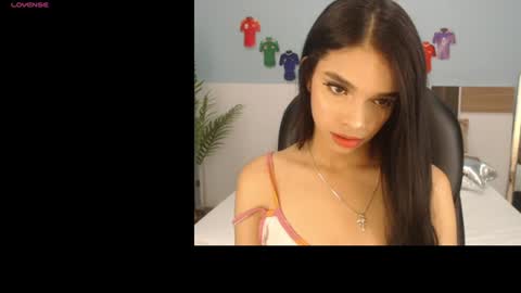 Snapshot of salome_veles chatting on 07.01.26 salome_veles online show from 07.01.26