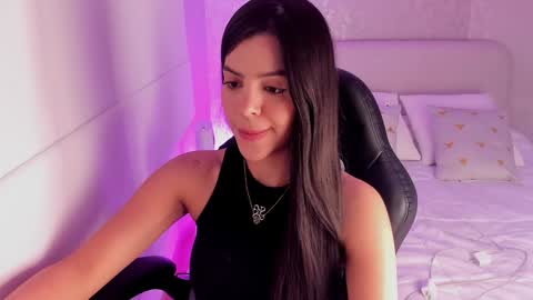 Snapshot of salomee_11 chatting on 01.17.25 salo online show from 01.17.25