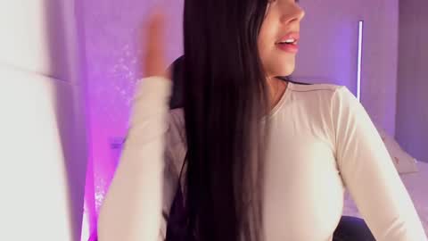 Snapshot of salomee_11 chatting on 01.31.25 salo online show from 01.31.25