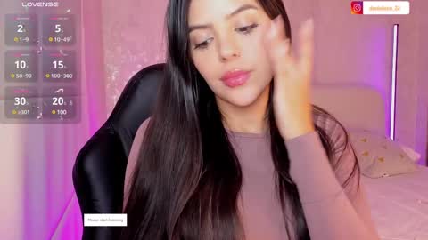 Snapshot of salomee_11 chatting on 03.12.25 salo online show from 03.12.25