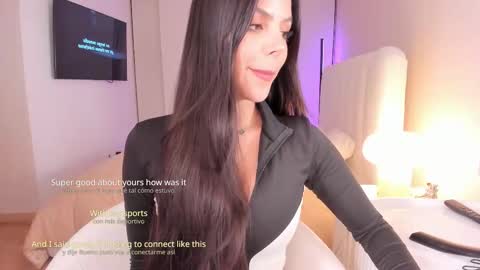 Snapshot of salomee_11 chatting on 09.20.25 salo online show from 09.20.25