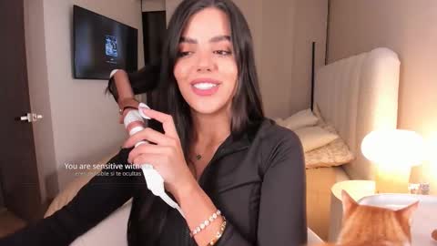 Snapshot of salomee_11 chatting on 09.23.25 salo online show from 09.23.25