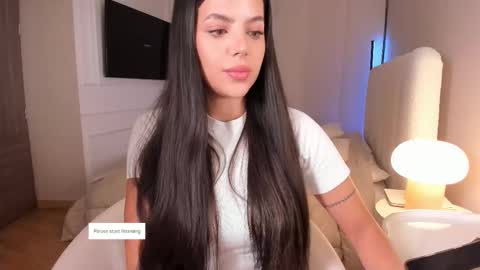 Snapshot of salomee_11 chatting on 10.09.25 salo online show from 10.09.25