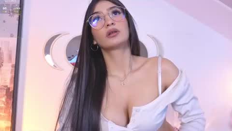 Snapshot of salomee_mon chatting on 06.13.26 Salo online show from 06.13.26