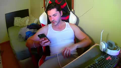 Snapshot of salomenseks chatting on 11.15.25 canfuck online show from 11.15.25