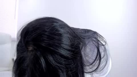 Salomme Cruz online show from 01.23.25