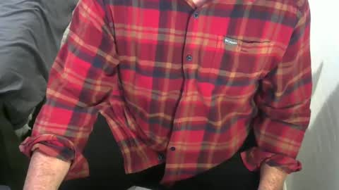 Snapshot of saltydogg chatting on 12.31.24 Saltyy online show from 12.31.24