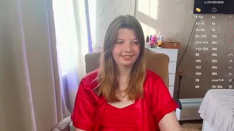 Snapshot of salut_love chatting on 06.19.26 Ruby online show from 06.19.26