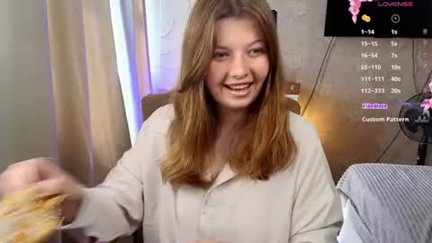 Snapshot of salut_love chatting on 07.05.26 Ruby online show from 07.05.26