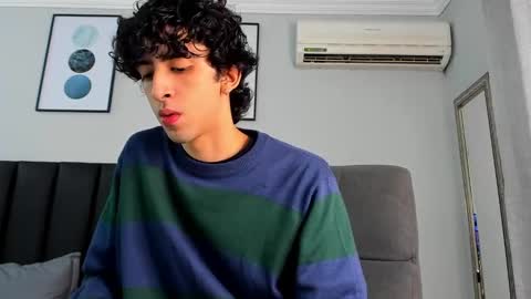 Snapshot of salvatore_monterey chatting on 02.21.25 salvatore online show from 02.21.25