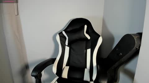 salvatore_montt online show from 02.15.25