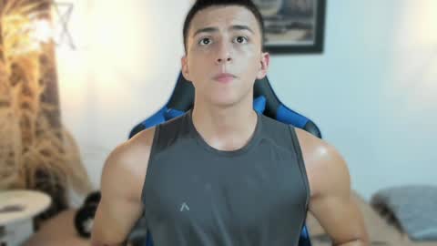 Snapshot of salvatore_romanoo chatting on 02.06.25 Salvatore online show from 02.06.25