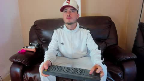 Snapshot of salvattore_muller chatting on 04.21.26 Salvatore online show from 04.21.26