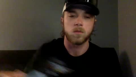 Snapshot of salvcypress chatting on 12.17.25 salvcypress online show from 12.17.25