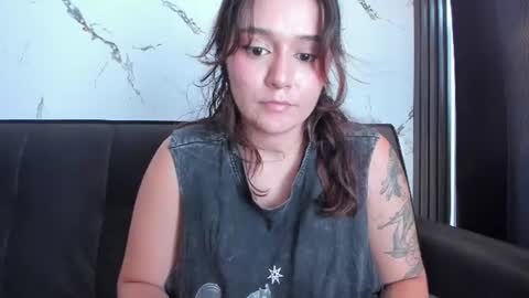 Snapshot of sam_cherry69 chatting on 06.20.26 Samy cherry online show from 06.20.26