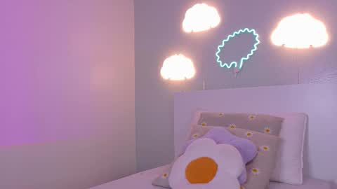   online show from 12.01.25