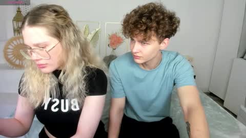 Snapshot of samanie_ chatting on 10.15.25 Sam online show from 10.15.25
