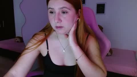 Snapshot of samanta_0277 chatting on 10.01.25 samanta_0277 online show from 10.01.25