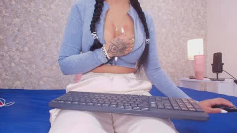 Snapshot of samanta_360 chatting on 01.04.25 Samanta online show from 01.04.25