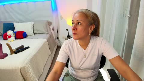 Snapshot of samanta_stone69 chatting on 06.04.26 Samanta Stone online show from 06.04.26