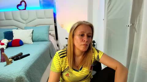 Snapshot of samanta_stone69 chatting on 06.17.26 Samanta Stone online show from 06.17.26