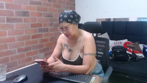 Snapshot of samantha__karolstone chatting on 05.29.26 SAMANTHA online show from 05.29.26