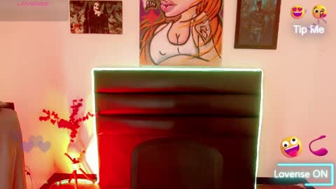 Snapshot of samantha__paez chatting on 05.28.26 samantha__paez online show from 05.28.26