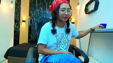    online show from 04.15.26