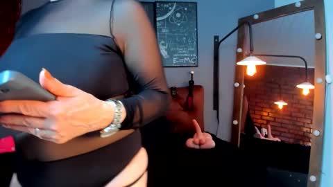 Snapshot of samantha_mature56 chatting on 03.13.26 Sam online show from 03.13.26