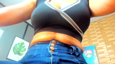 samantha_milfs online show from 01.17.25