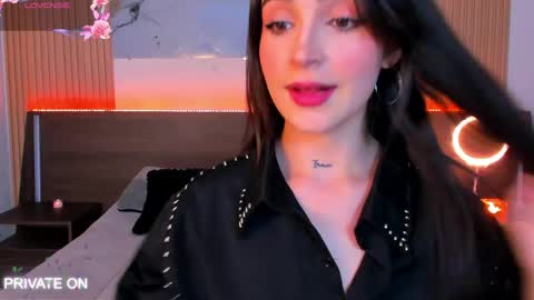 Snapshot of samantha_moons chatting on 05.07.26 samantha_moons online show from 05.07.26