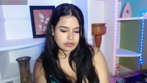 Snapshot of samantha_smiithh chatting on 10.20.25 samantha_smiithh online show from 10.20.25