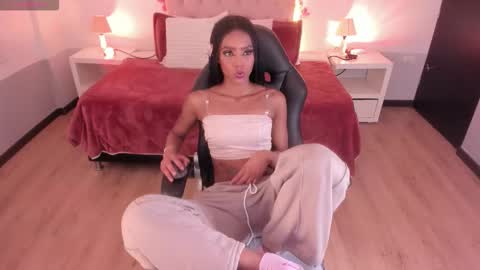 Snapshot of samantha_spike chatting on 02.06.26 Samantha online show from 02.06.26