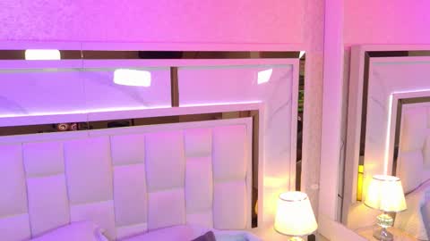 samanthaa_sm online show from 10.29.25