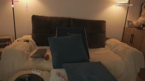 Snapshot of samanthaahoney_ chatting on 04.28.26 samantha online show from 04.28.26