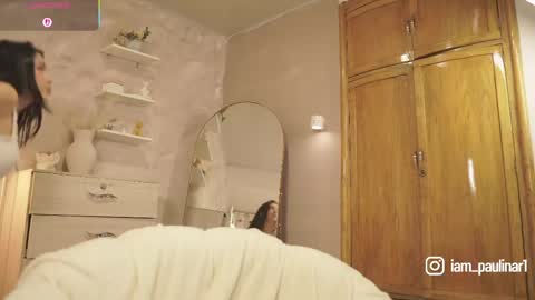 Snapshot of samanthalavey_ chatting on 04.19.26 paulina rios online show from 04.19.26