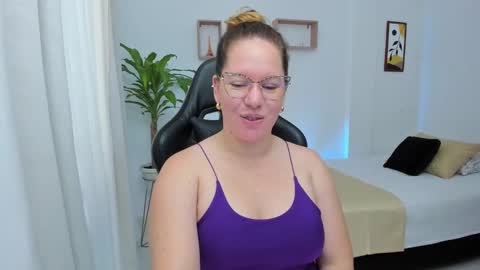 Samantha samy online show from 12.14.24