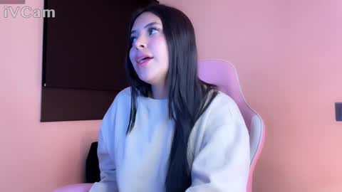 Snapshot of samara_lam chatting on 02.27.25 Sammy  online show from 02.27.25