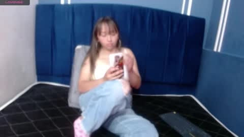 Snapshot of samara_purple chatting on 01.10.25 Dafne online show from 01.10.25