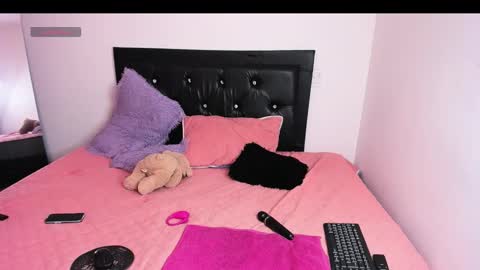 samiacooper25 online show from 01.11.26