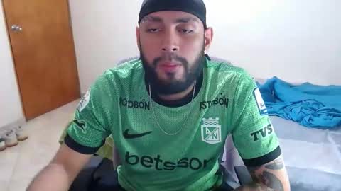 Snapshot of samir_music_ chatting on 10.30.25 samir_music_ online show from 10.30.25