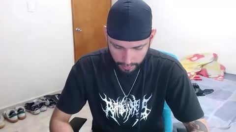 Snapshot of samir_music_ chatting on 11.04.25 samir_music_ online show from 11.04.25