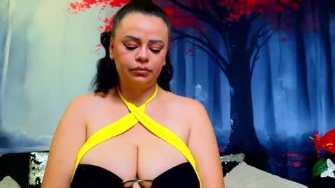     online show from 12.03.25