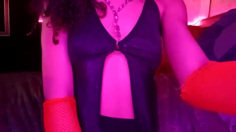 Snapshot of samisami132850 chatting on 09.17.25 KatyDoll online show from 09.17.25