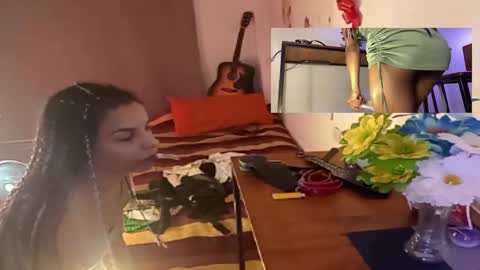 Snapshot of samisami132850 chatting on 11.24.25 KatyDoll online show from 11.24.25