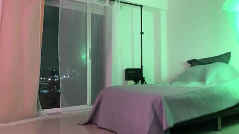 Snapshot of samisami132850 chatting on 12.03.25 KatyDoll online show from 12.03.25