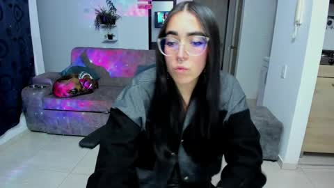 Snapshot of samismith77 chatting on 05.18.26 SARA online show from 05.18.26